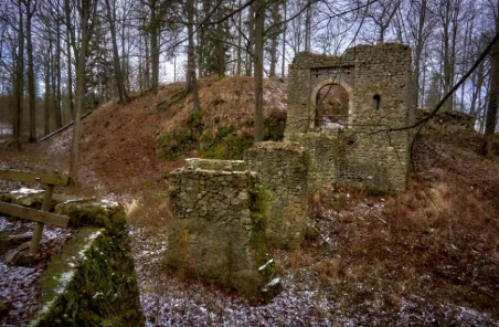 3. Cisów-Zamek (Góry Świętokrzyskie) - wyjazd regeneracyjny w góry